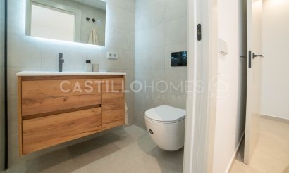 Resale - Apartment / flat - Torrevieja - Playa del Acequión