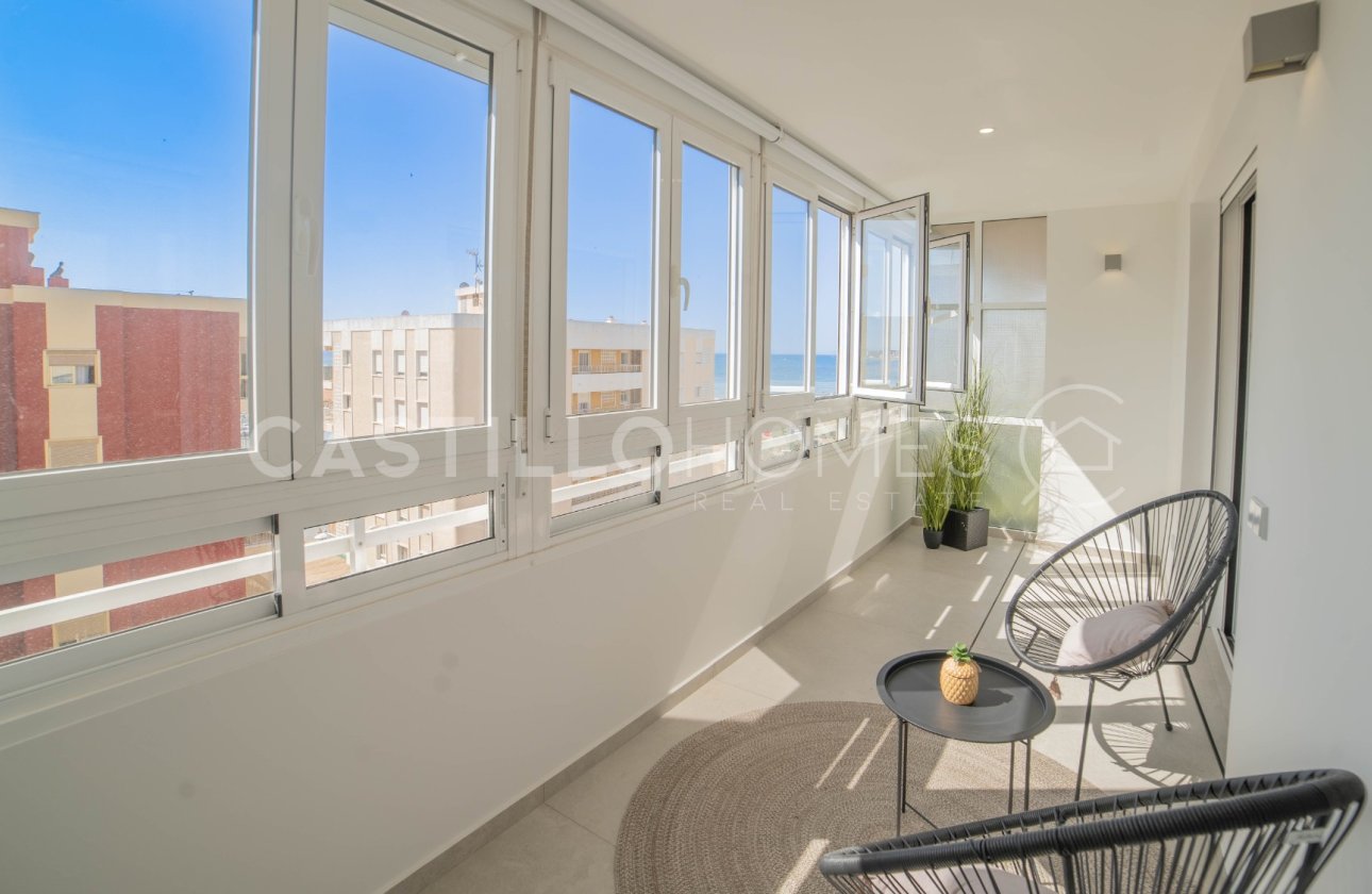 Resale - Apartment / flat - Torrevieja - Playa del Acequión