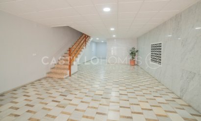 Resale - Apartment / flat - Torrevieja - Playa del Acequión