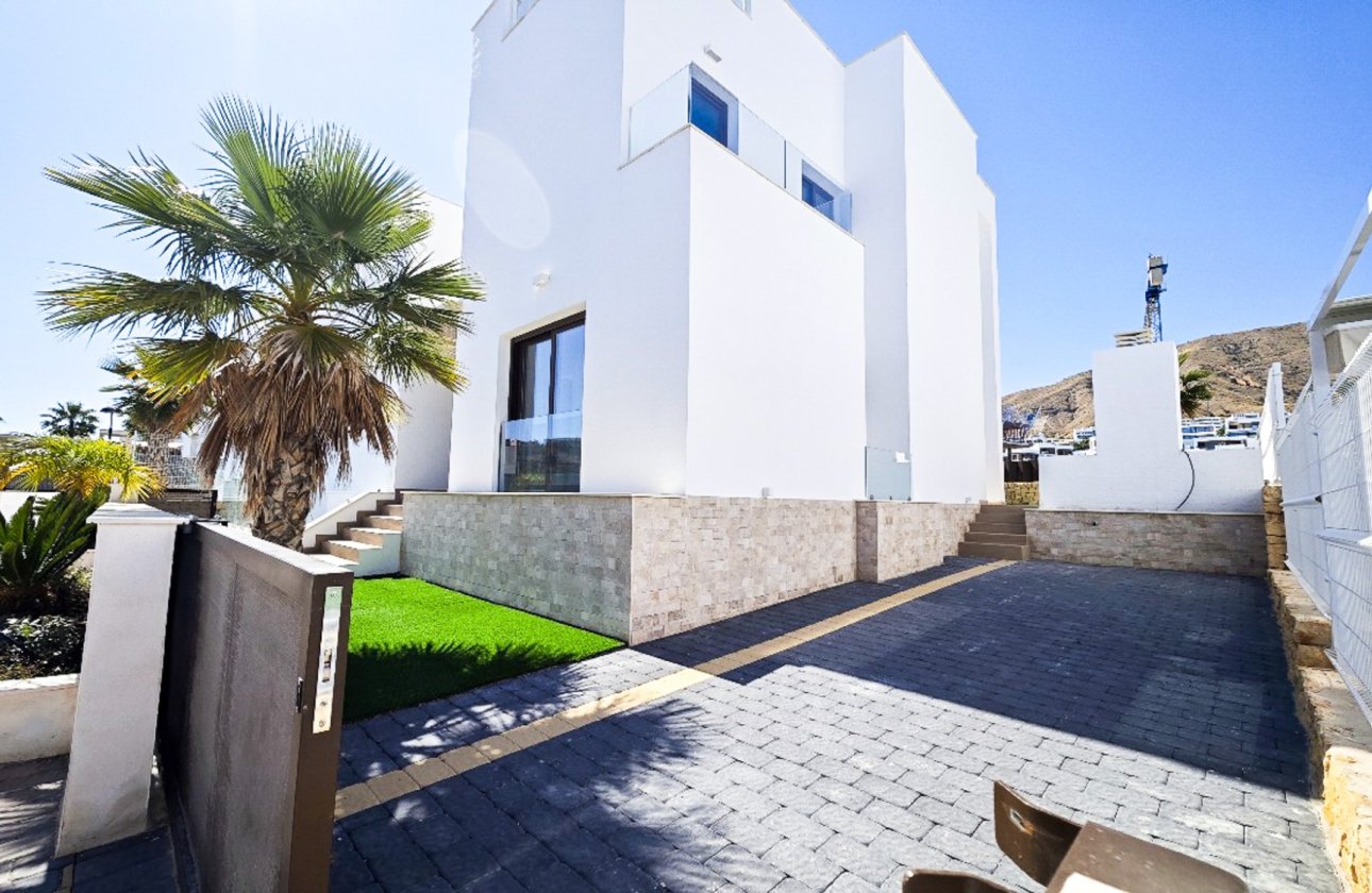 Resale - Villa / Semi detached - Finestrat - Balcón De Finestrat