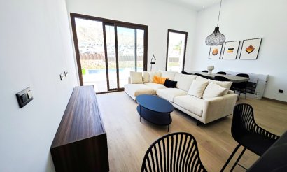 Resale - Villa / Semi detached - Finestrat - Balcón De Finestrat