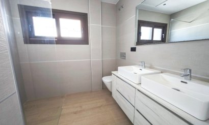 Resale - Villa / Semi detached - Finestrat - Balcón De Finestrat