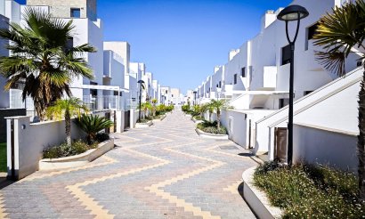 Resale - Villa / Semi detached - Finestrat - Balcón De Finestrat