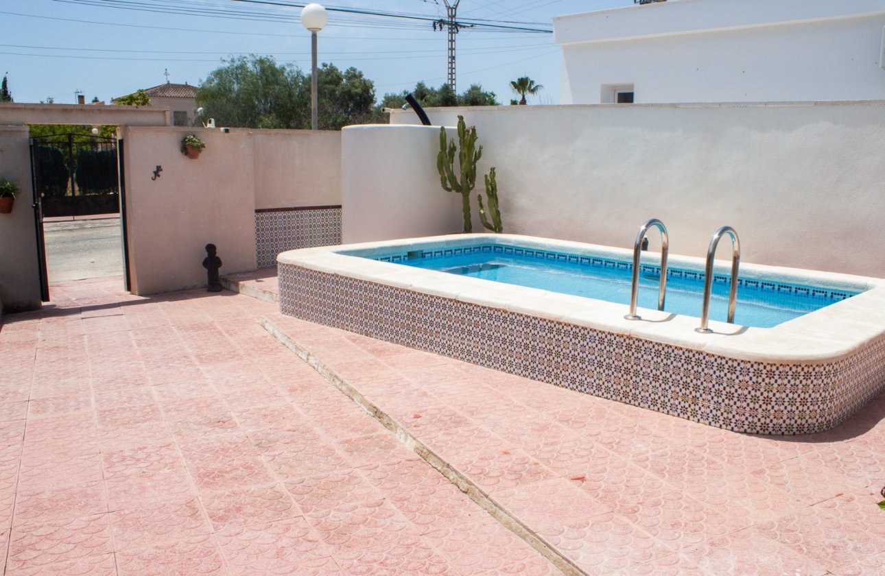 Resale - Villa / Semi detached - Orihuela Costa - Lomas de Cabo Roig