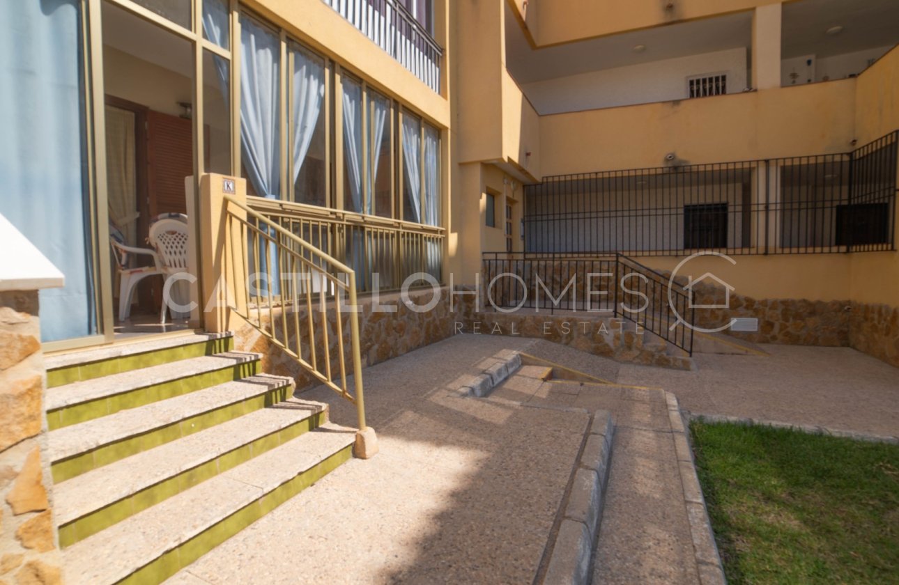 Resale - Apartment / flat - Torrevieja - Punta Prima