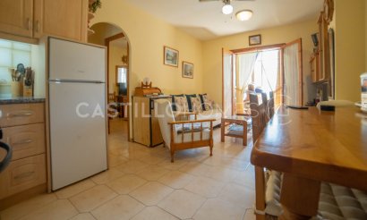 Resale - Apartment / flat - Torrevieja - Punta Prima