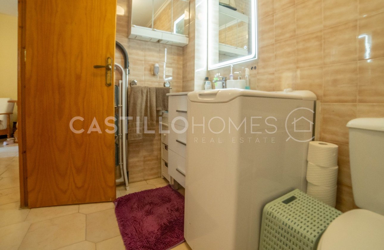 Resale - Apartment / flat - Torrevieja - Punta Prima