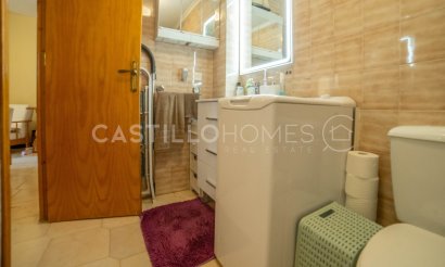 Resale - Apartment / flat - Torrevieja - Punta Prima