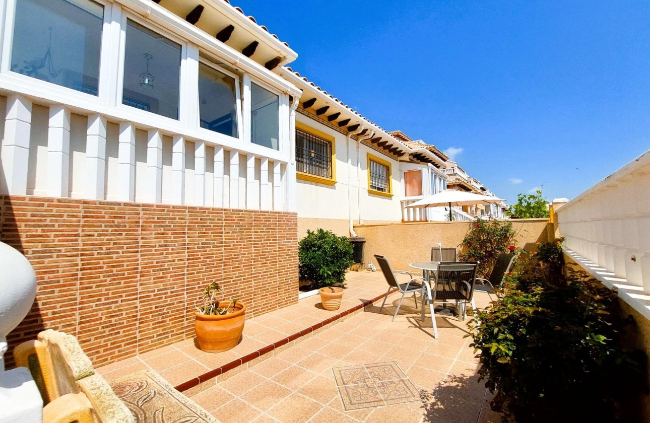 Resale - Villa - Orihuela Costa - Lomas de Cabo Roig-Los Dolses