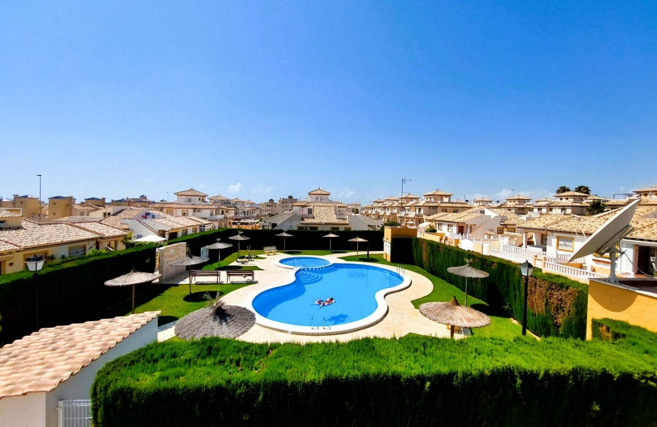 Resale - Villa - Orihuela Costa - Lomas de Cabo Roig-Los Dolses