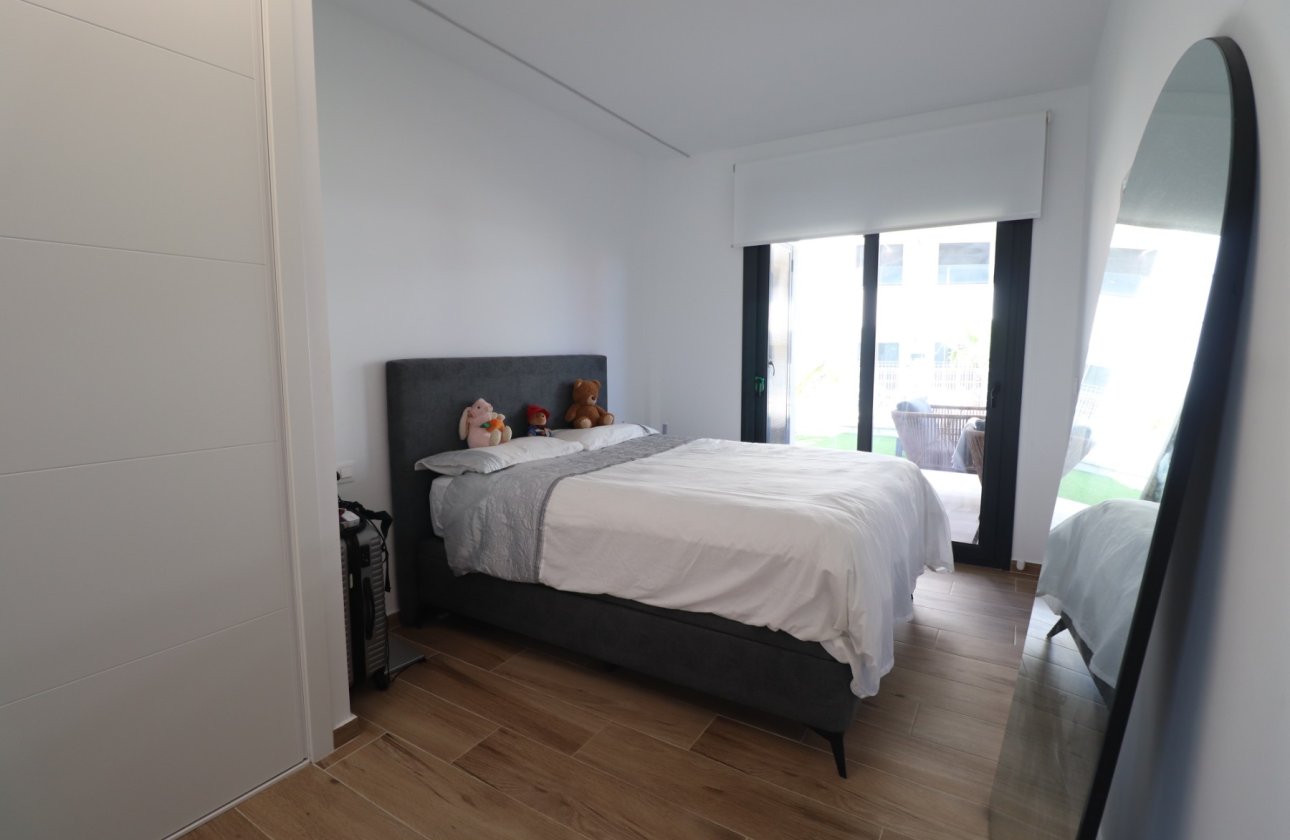 Resale - Apartment / flat - Orihuela Costa - Villamartin