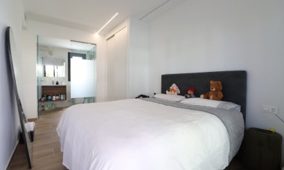 Resale - Apartment / flat - Orihuela Costa - Villamartin