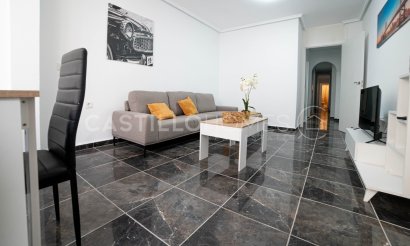 Resale - Apartment / flat - Torrevieja - Centro