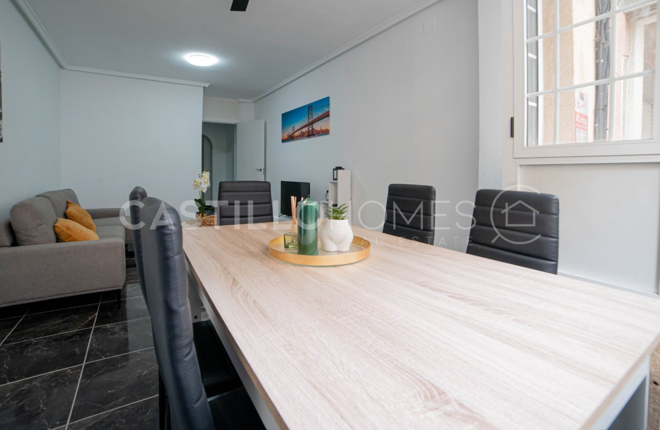 Resale - Apartment / flat - Torrevieja - Centro