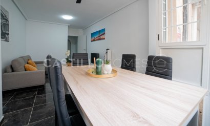 Resale - Apartment / flat - Torrevieja - Centro