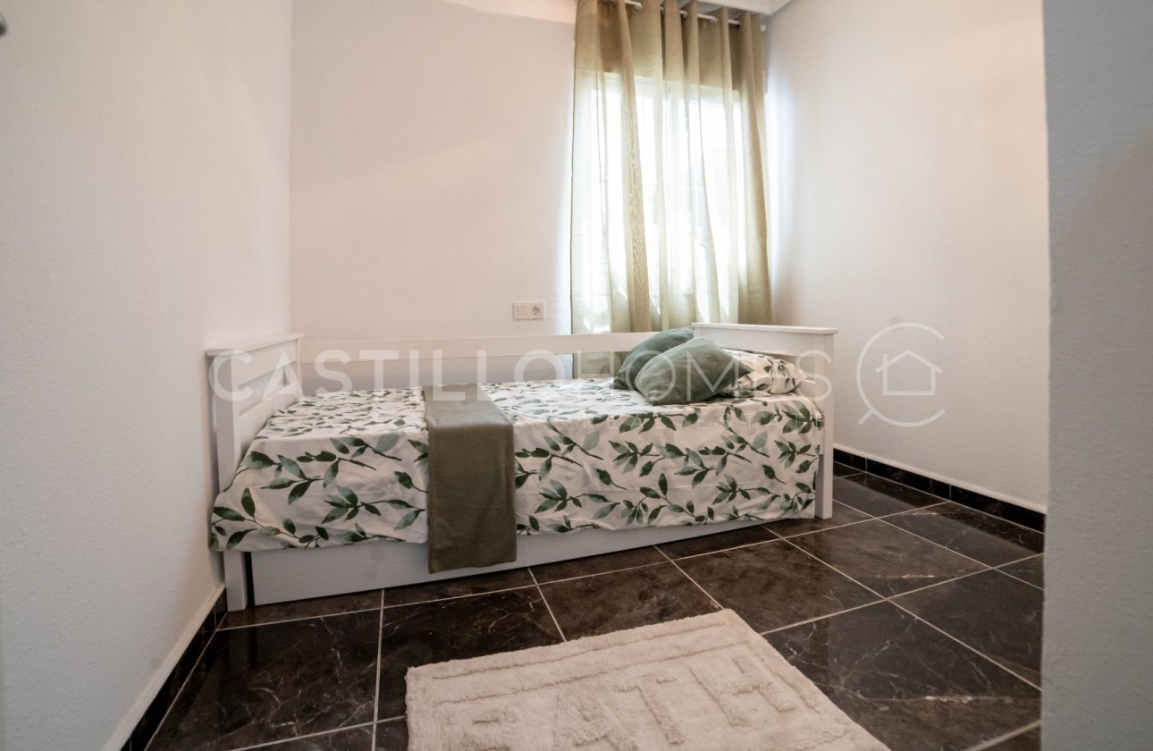 Resale - Apartment / flat - Torrevieja - Centro