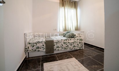 Resale - Apartment / flat - Torrevieja - Centro