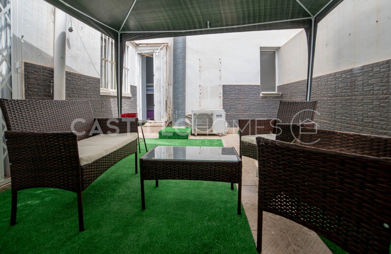 Resale - Apartment / flat - Torrevieja - Centro