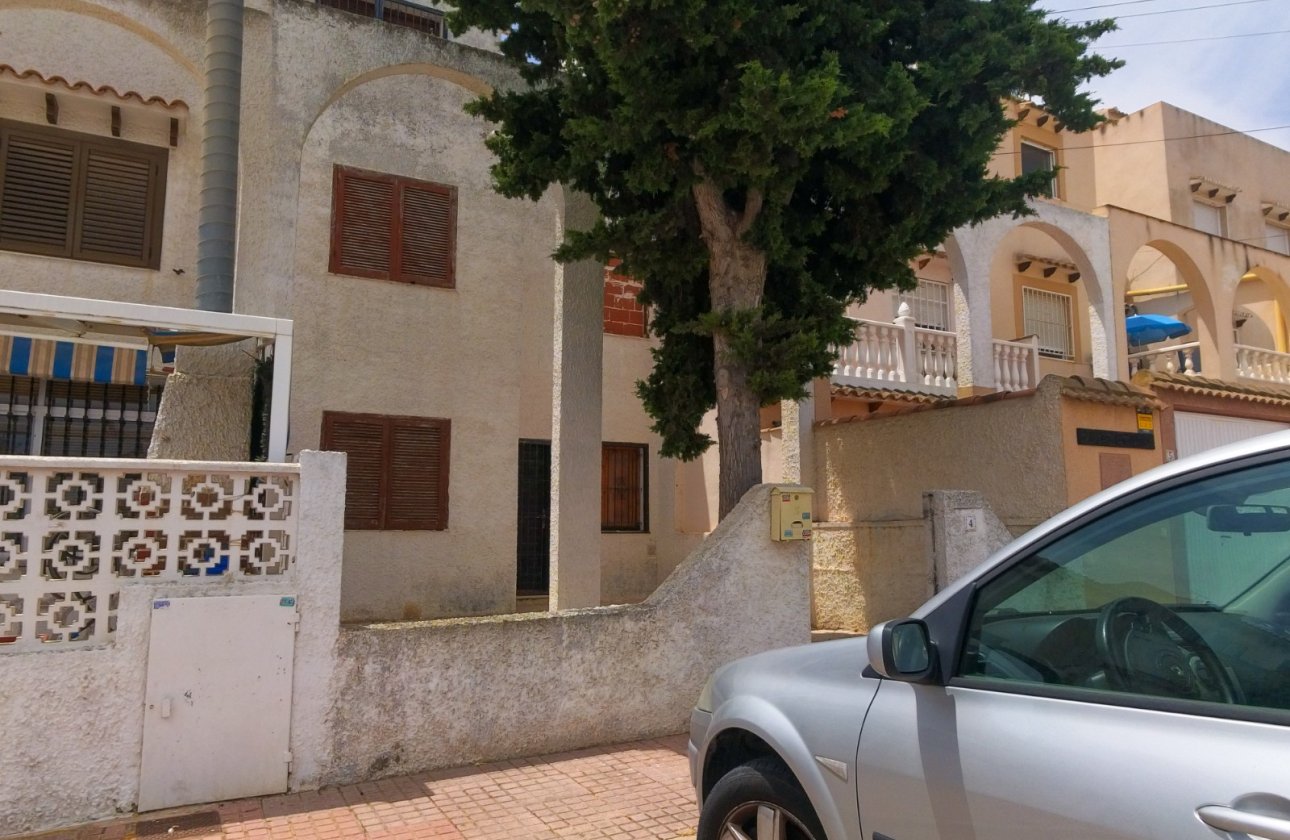 Resale - Bungalow - Torrevieja - Calas blanca