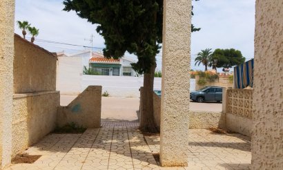 Resale - Bungalow - Torrevieja - Calas blanca