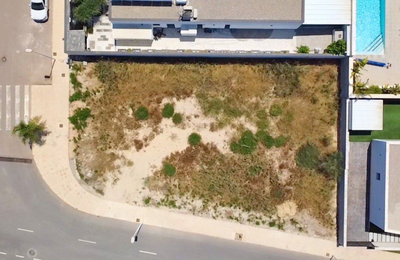 Resale - Plot / Land - Formentera del Segura
