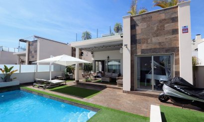 Resale - Villa - Orihuela Costa - Villamartín