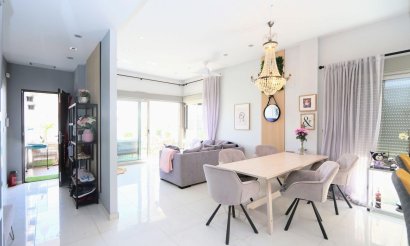 Resale - Villa - Orihuela Costa - Villamartín