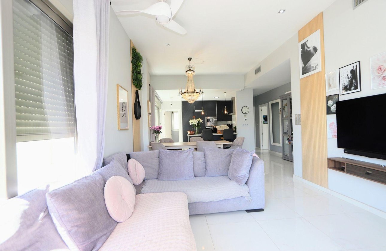 Resale - Villa - Orihuela Costa - Villamartín