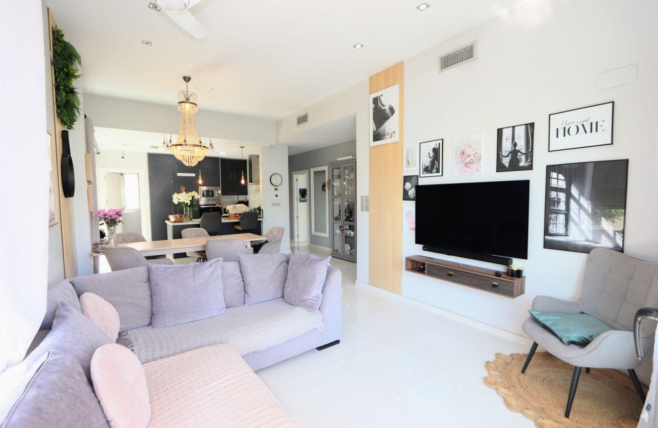 Resale - Villa - Orihuela Costa - Villamartín