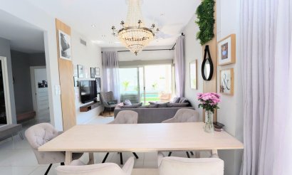 Resale - Villa - Orihuela Costa - Villamartín