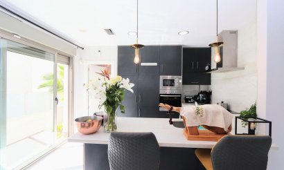 Resale - Villa - Orihuela Costa - Villamartín