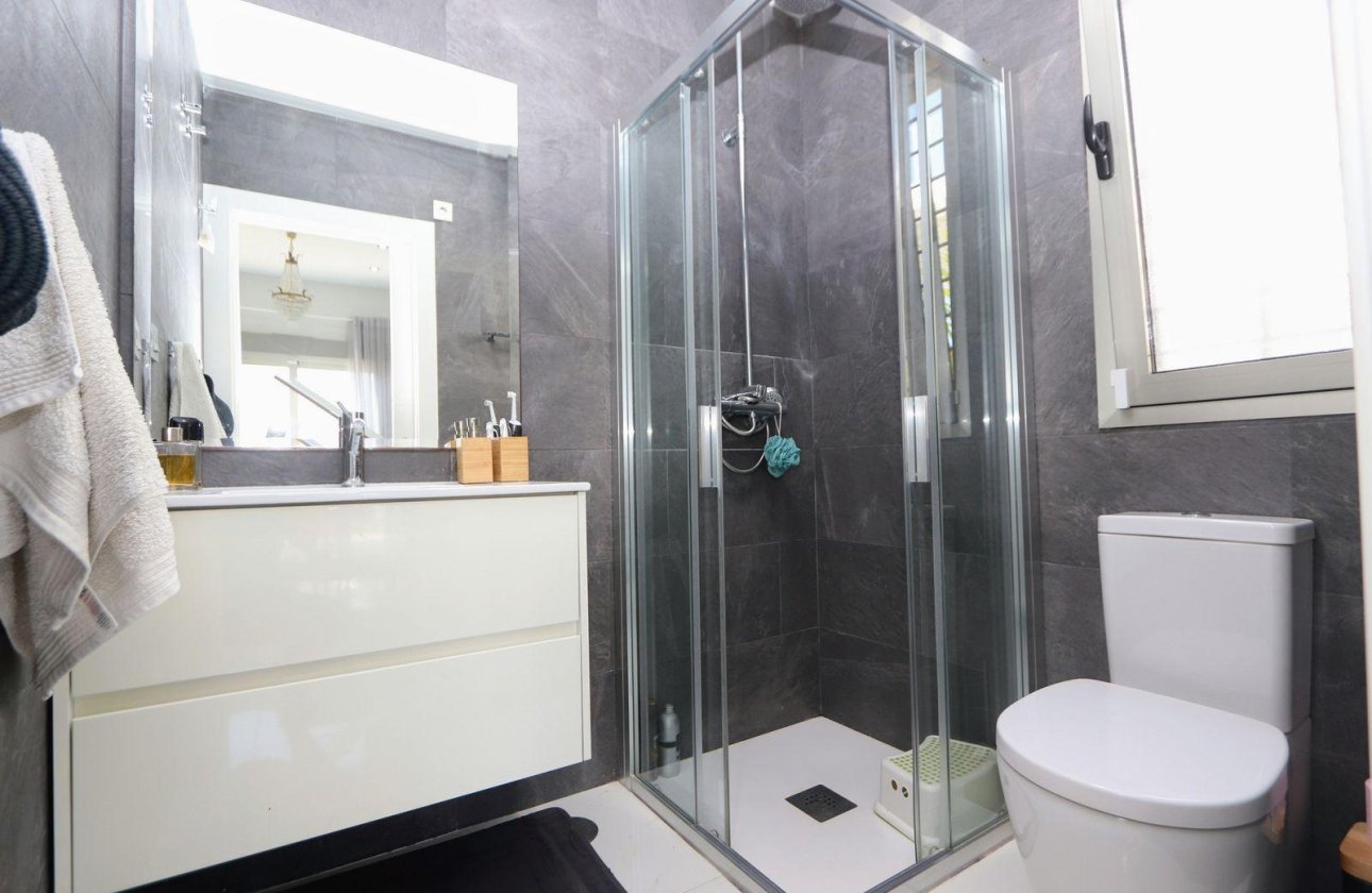 Resale - Villa - Orihuela Costa - Villamartín