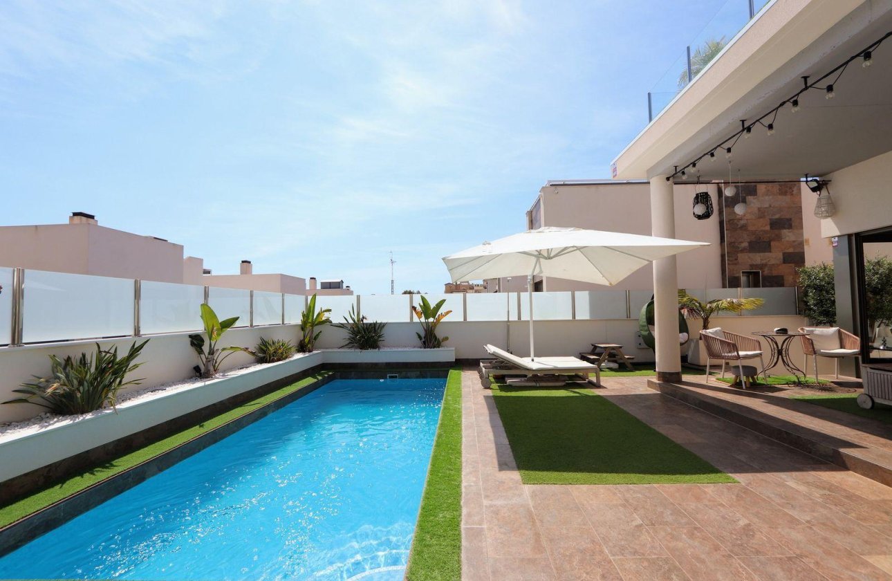 Resale - Villa - Orihuela Costa - Villamartín