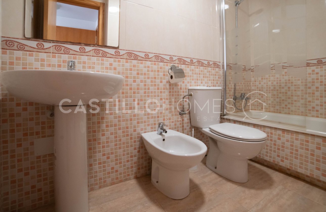 Resale - Apartment / flat - Torrevieja - Centro