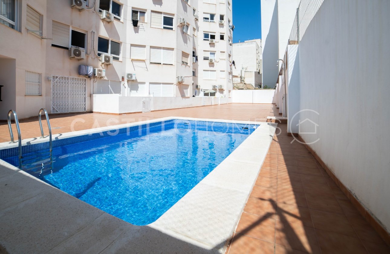 Resale - Apartment / flat - Torrevieja - Centro