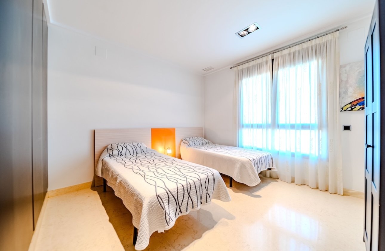 Revente - Villa - Cabo Roig