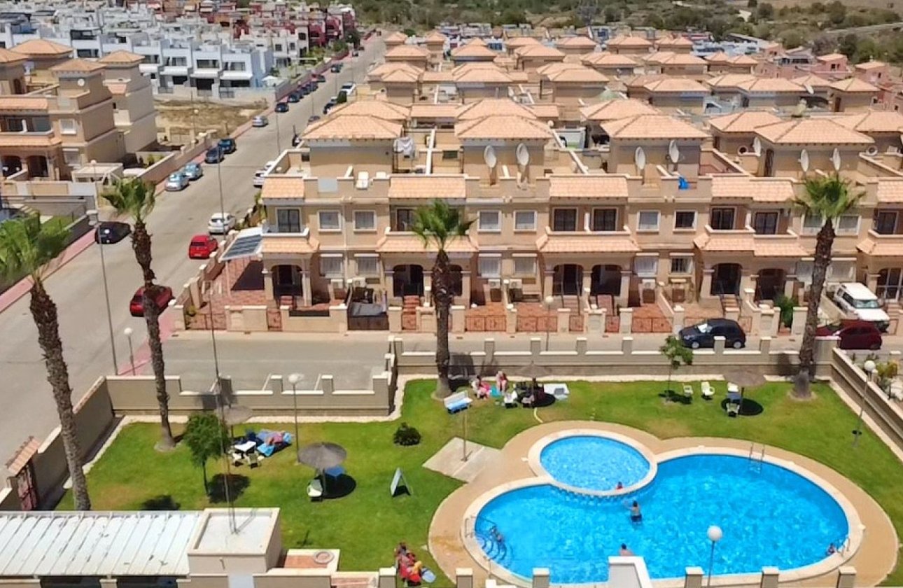 Resale - Townhouse - Orihuela Costa - Villamartín