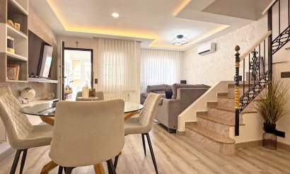 Resale - Townhouse - Orihuela Costa - Villamartín