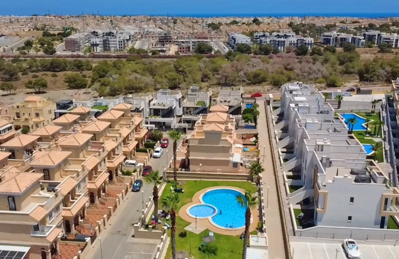 Resale - Townhouse - Orihuela Costa - Villamartín