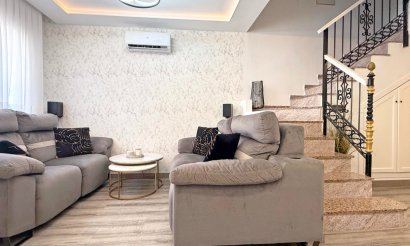 Resale - Townhouse - Orihuela Costa - Villamartín