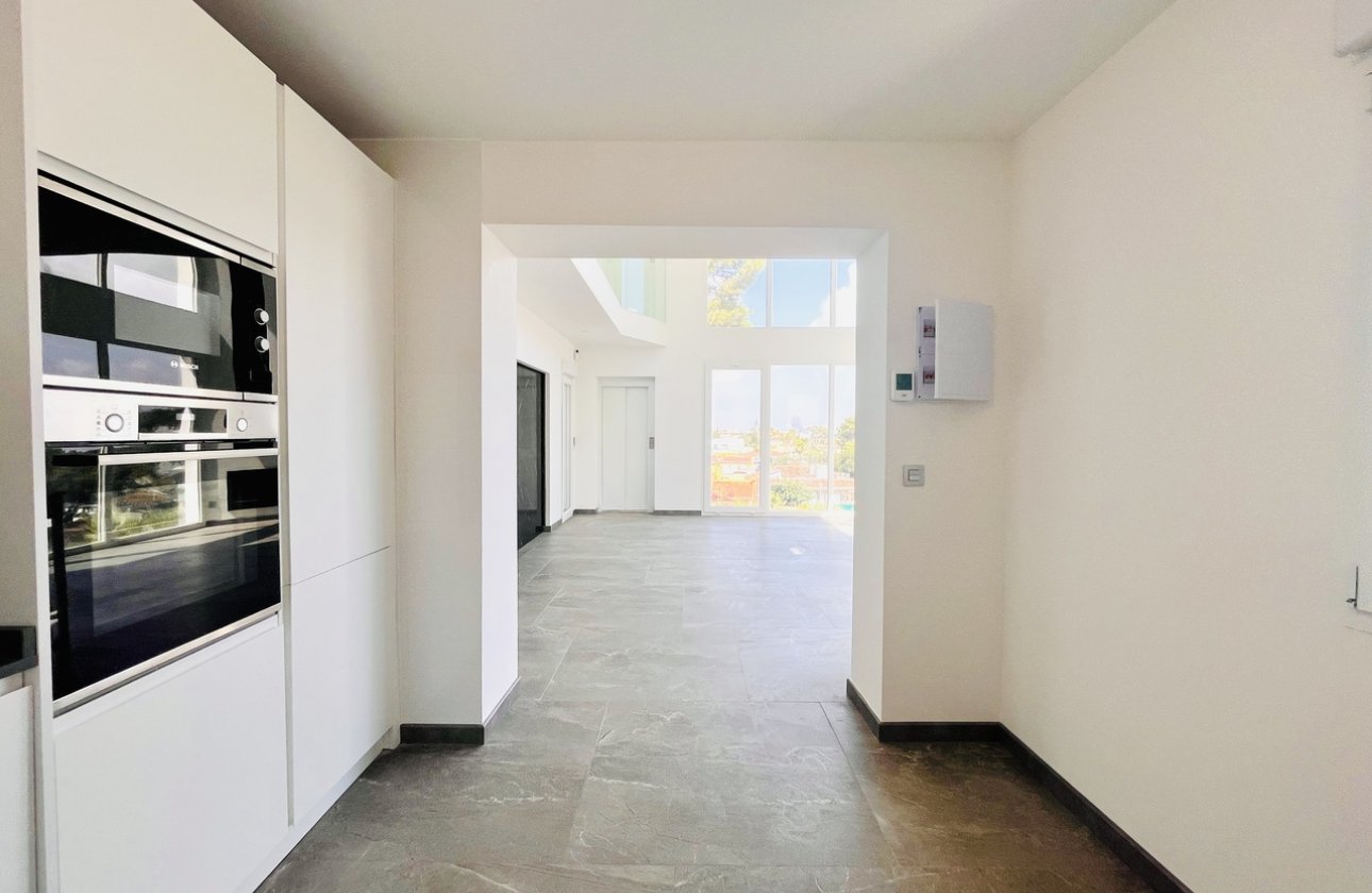 Reventa - Villa - Los Balcones