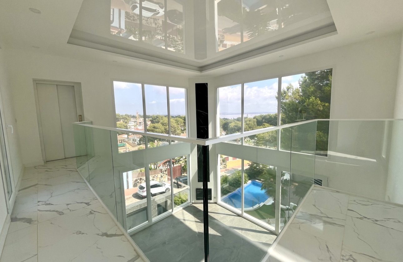 Reventa - Villa - Los Balcones