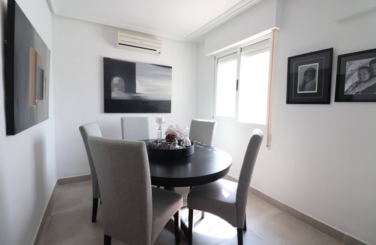 Revente - Villa - Orihuela Costa - Los Balcones