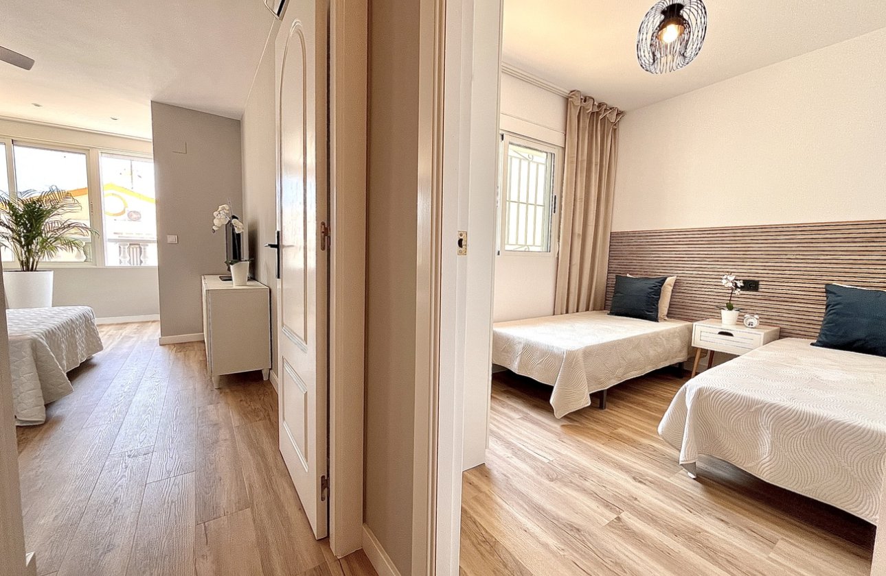 Resale - Townhouse - Orihuela Costa - Playa Flamenca