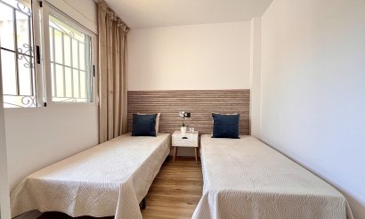 Resale - Townhouse - Orihuela Costa - Playa Flamenca