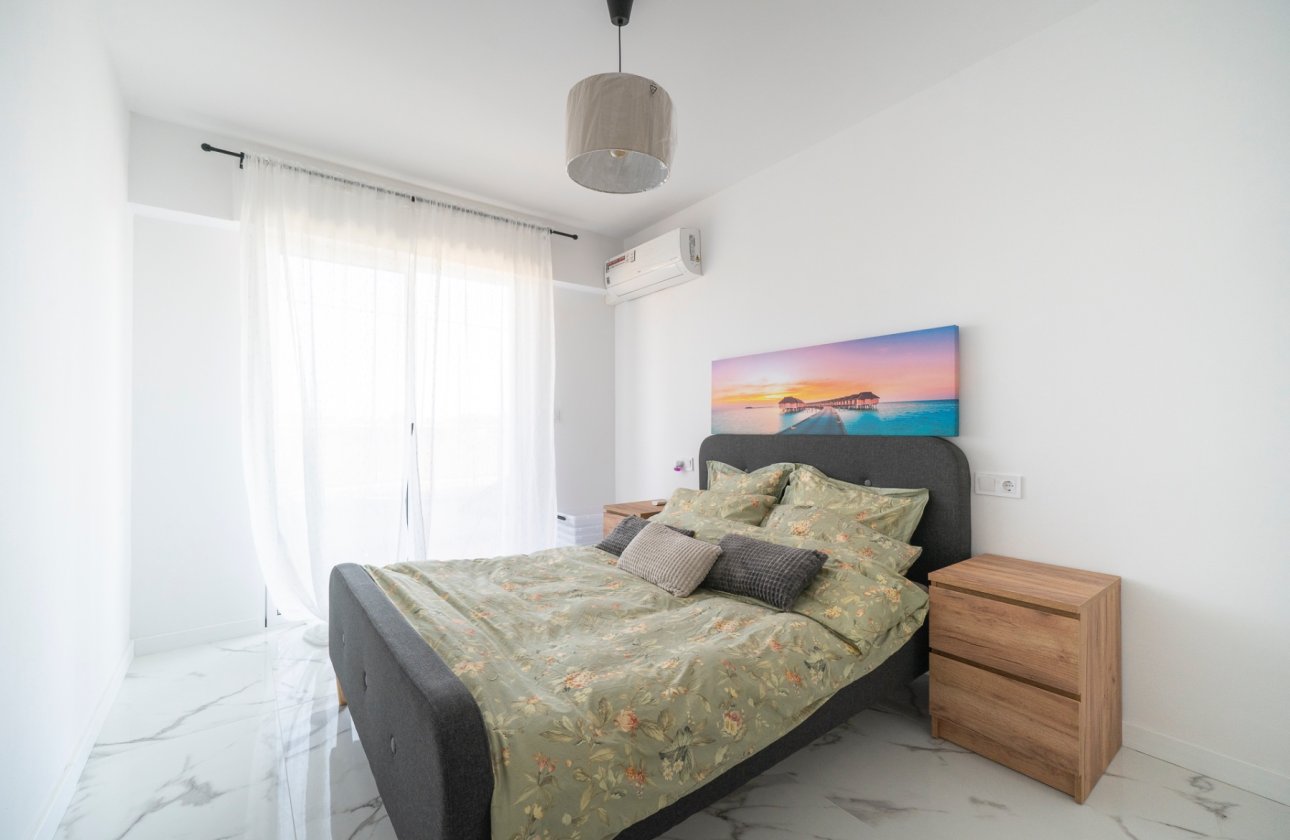 Resale - Apartment / flat - Orihuela Costa - Punta Prima