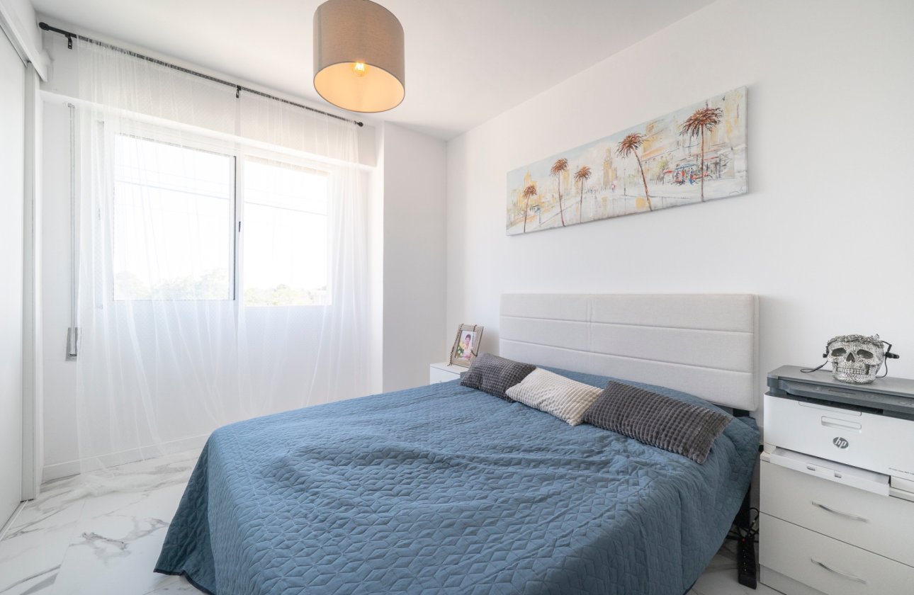 Resale - Apartment / flat - Orihuela Costa - Punta Prima
