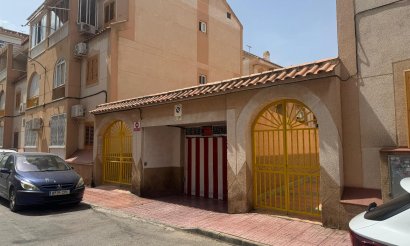 Resale - Garaje - Torrevieja - Playa del Acequión