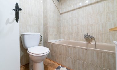 Resale - Studio - Torrevieja - Aguas Nuevas
