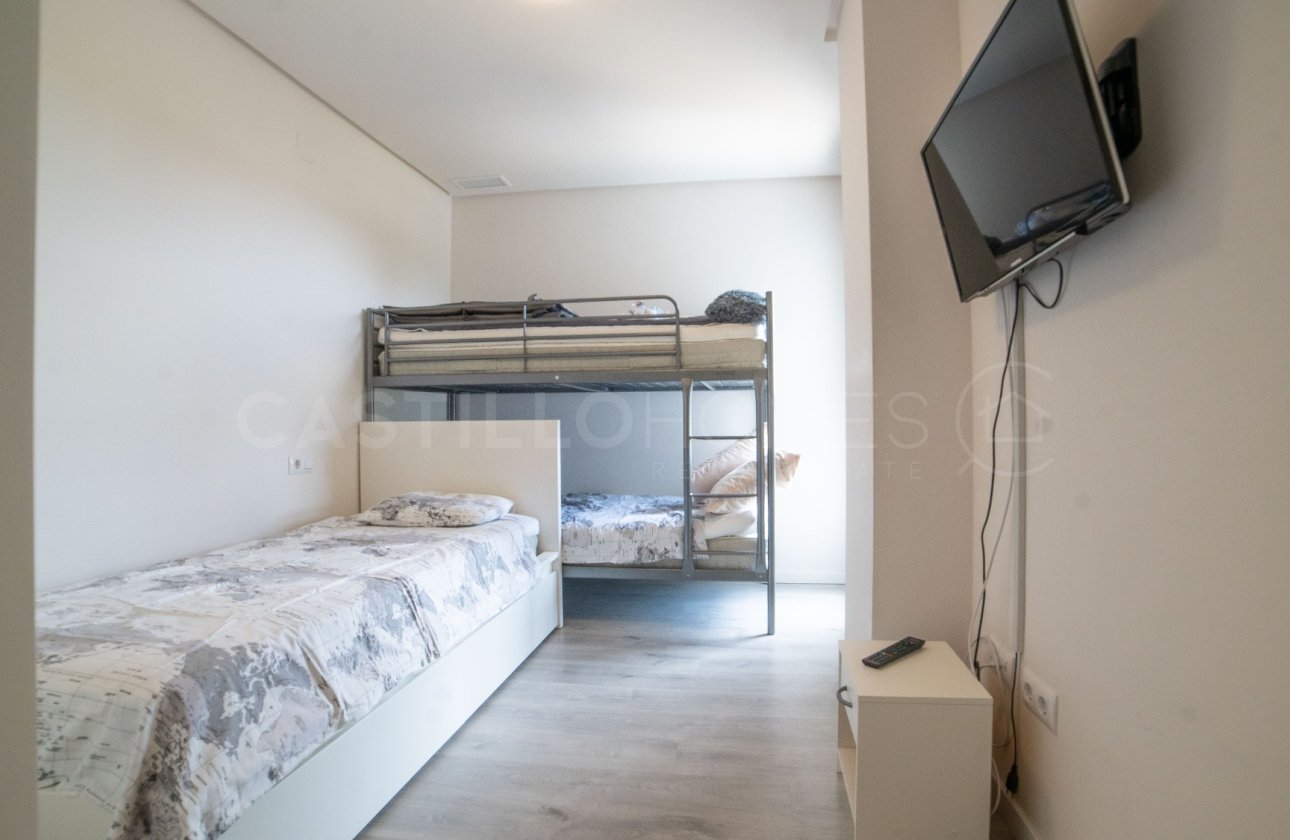 Resale - Apartment / flat - Orihuela Costa - Villamartín